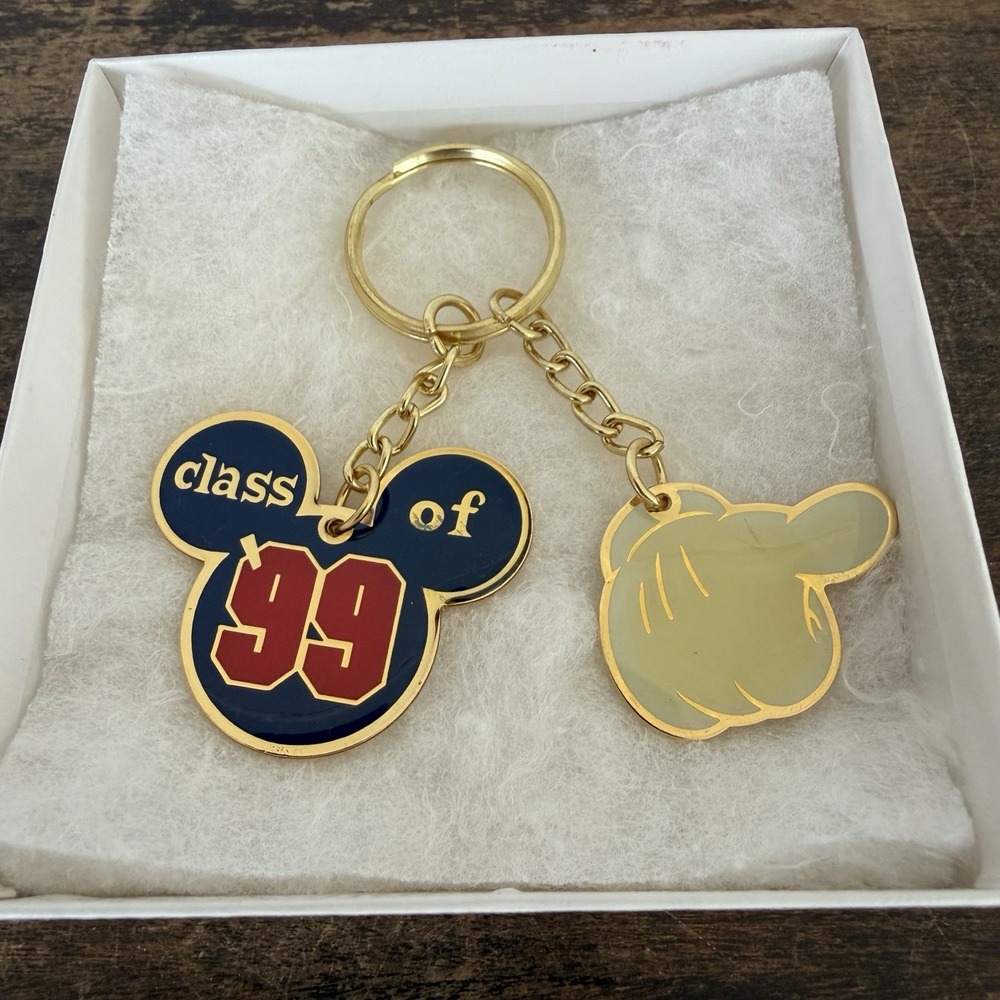 1999 Disney Key Chain Applause‎ Metal Keychain Mickey Head & Glove Class of '99